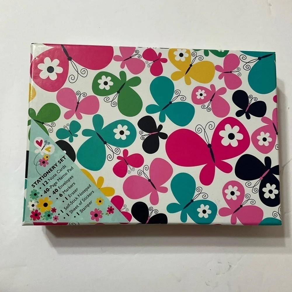 Scholastic Inc. Stationery Set Pink Light Design Ages 8 & Up Pink Turquoise